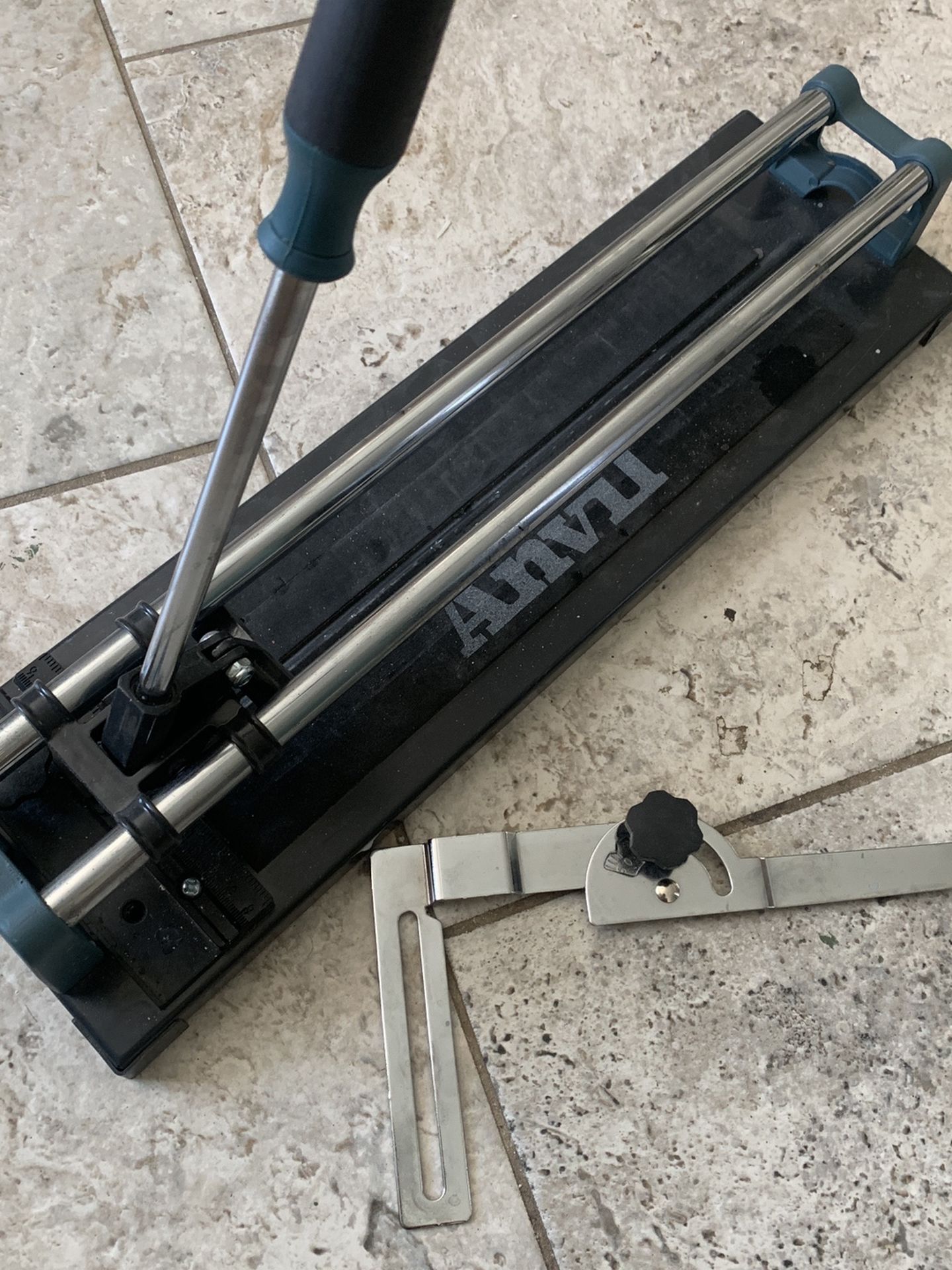 Anvil Tile Cutter 14” for Sale in Rosemead, CA OfferUp