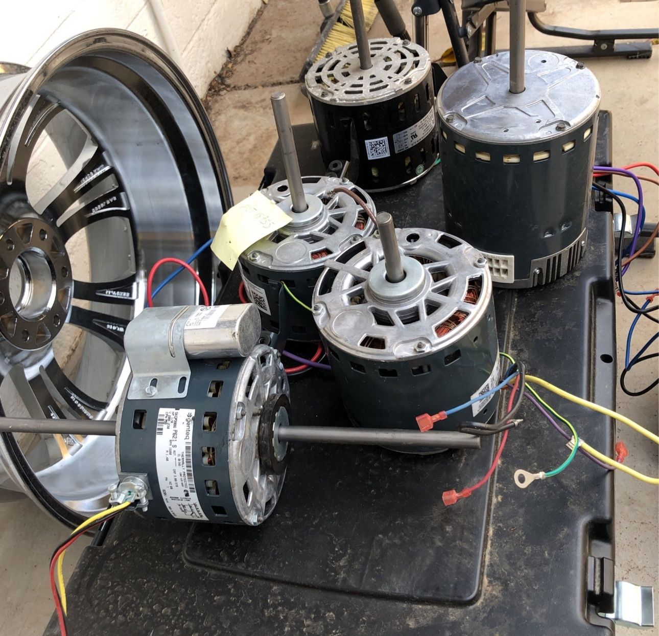 Fan Motors And Capacitors