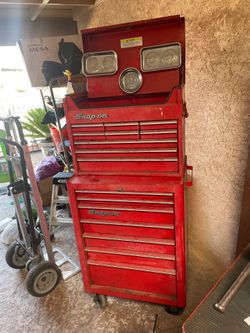 SNAP ON TOOL BOX