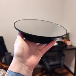 Rotating display table