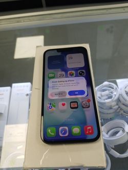 Apple iPhone 13 Unlocked 