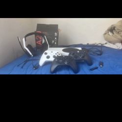 Xbox Series S Bundle (will trade for iPhone only)