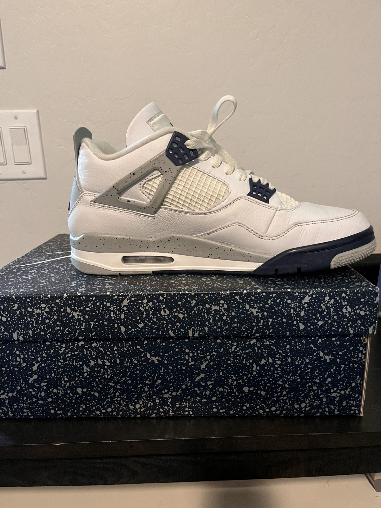 Jordan 4