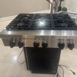 Kitchen Gas Burner Range/Stove Top 