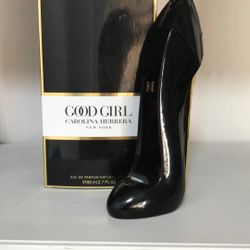 Very Good Girl by Carolina Herrera for Women 2.7 oz Eau de Parfum Spray