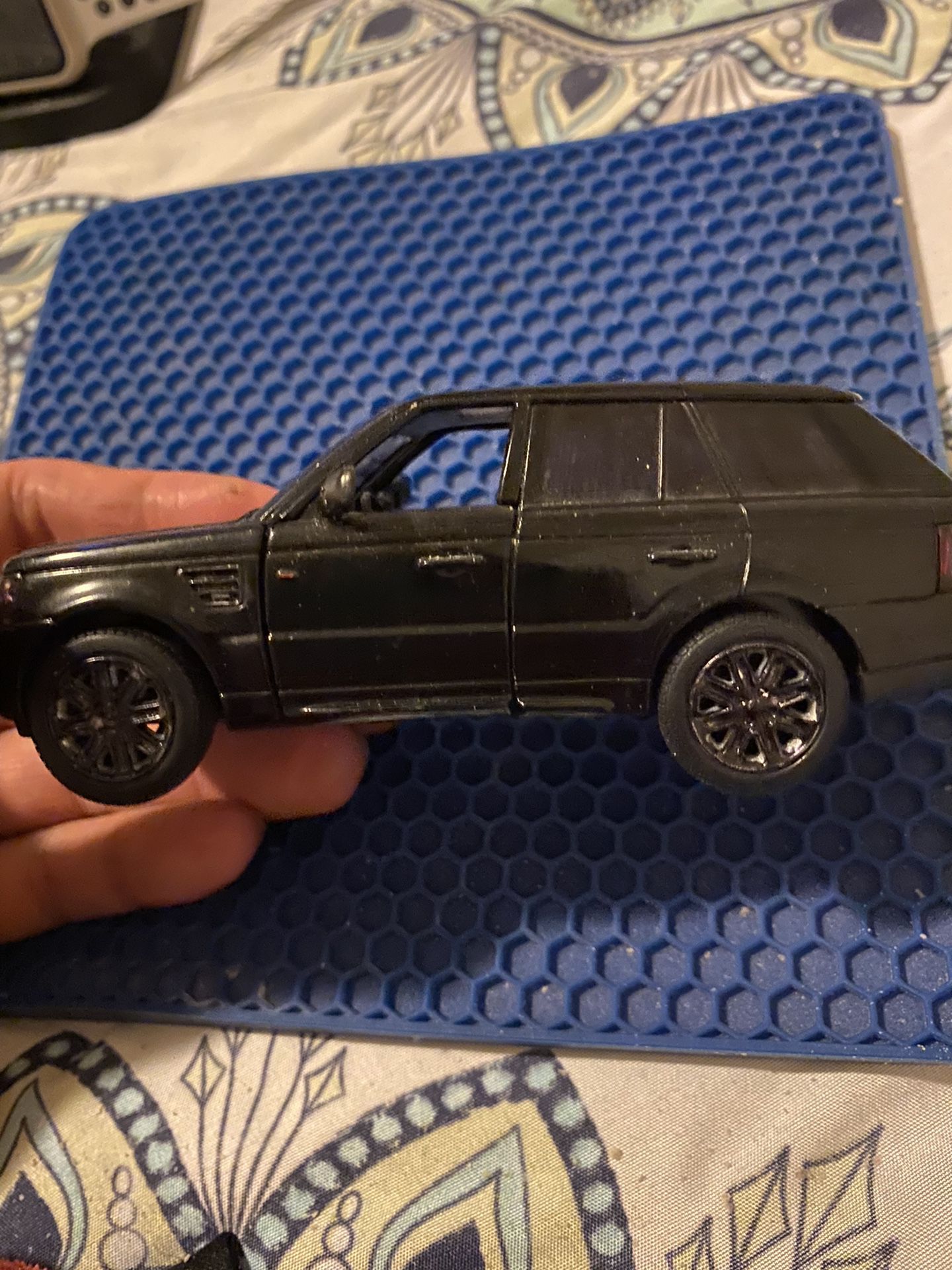 Die cast Range Rover Sport Toy Car