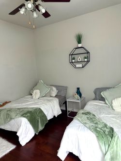 Full sized bed - Pick up only