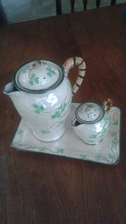 Clovia Teapot, Creamer, Tray