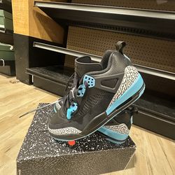 Size 10 Jordan Spizike Low "University Blue"