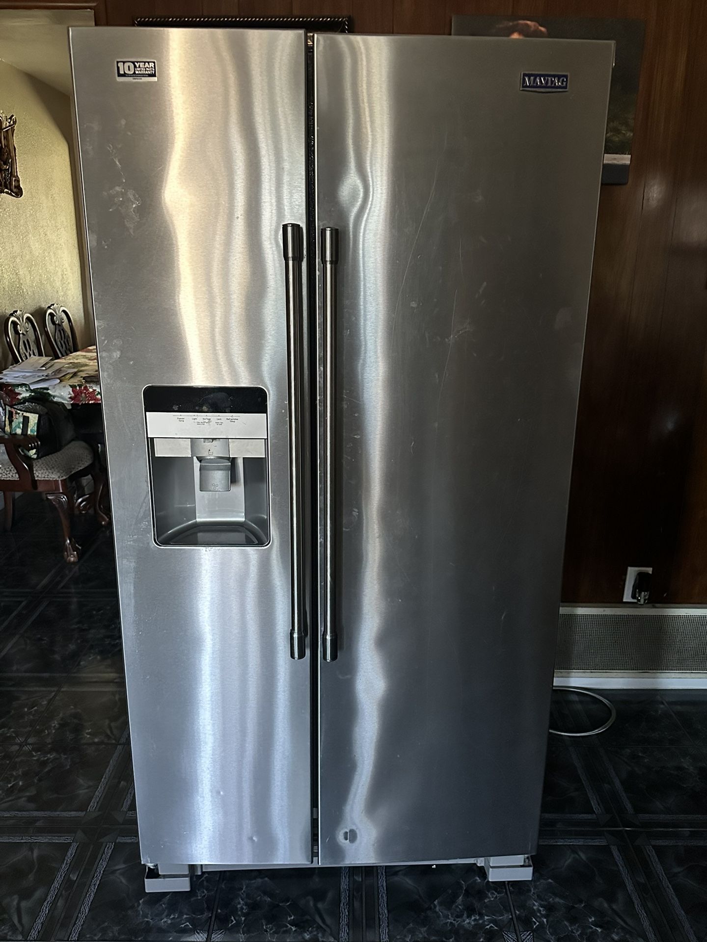Refrigerator