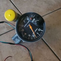 Tachometer and 3 pod pillar for foxbody