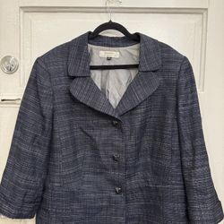 Blazer Suit (Women - XL)