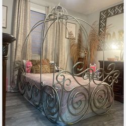 Twin Carriage Bed