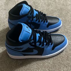 Men’s Jordan 1 Mid Royal Blue Never Worn