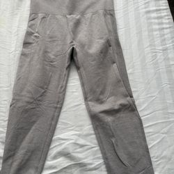 Light grey active leggings size S