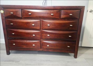 Dark Cherry Wood 9-Drawer Dresser