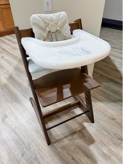Stokke Tripp Trapp High Chair – Walnut Brown – Excellent Condition