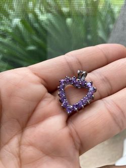 925 Heart pendant with Amethyst stones