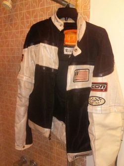 Motorcycle jacket