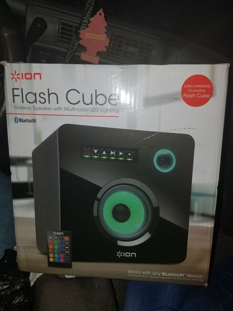 Ion flash cube Bluetooth wireless speaker for Sale in Aurora CO