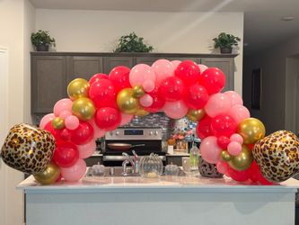 Small balloon arch