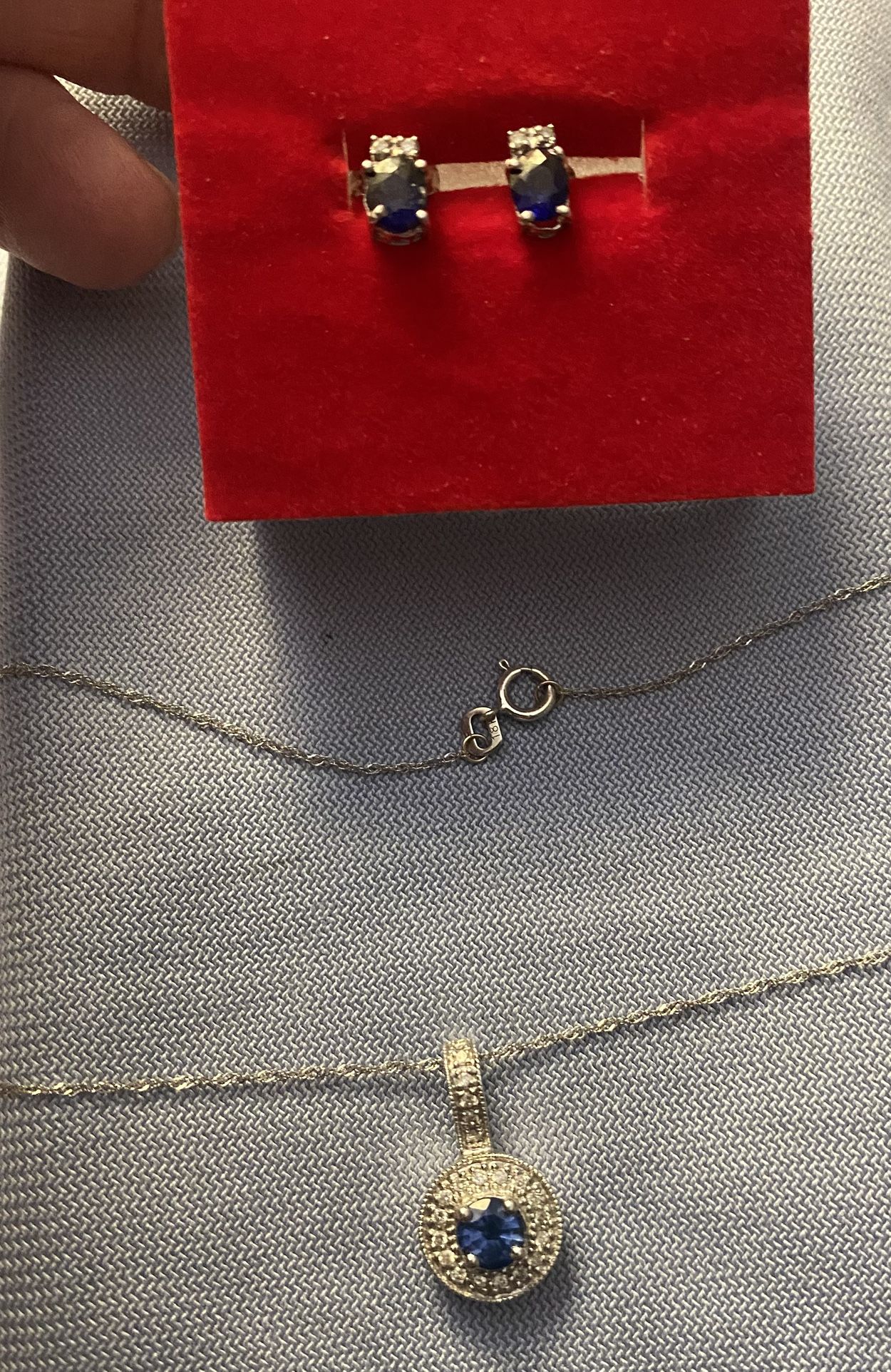 14K Solitaire & Diamond Necklace & Earrings