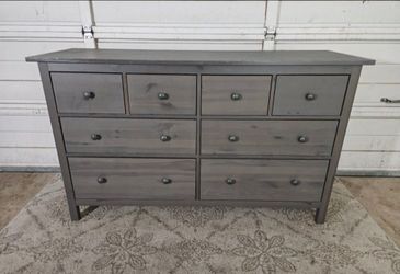 8-Drawer Dresser, Good Conditions 👍,  Gray Color, Measurement: W 63" x D  19.5" x H 37.5"