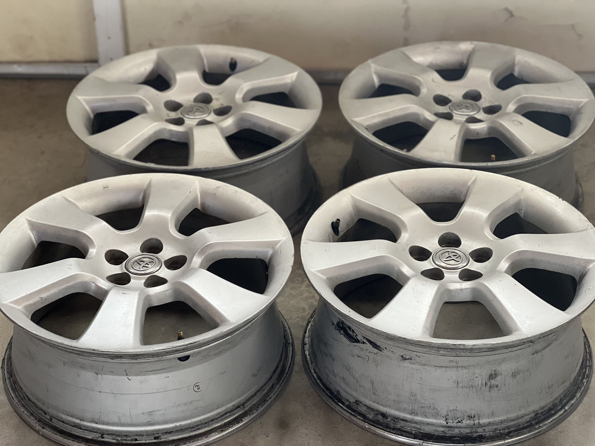 17 Toyota Matrix Oem Wheels Celica Corolla