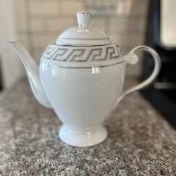Vintage Alpine Cuisine Fine Porcelain Germany Teapot