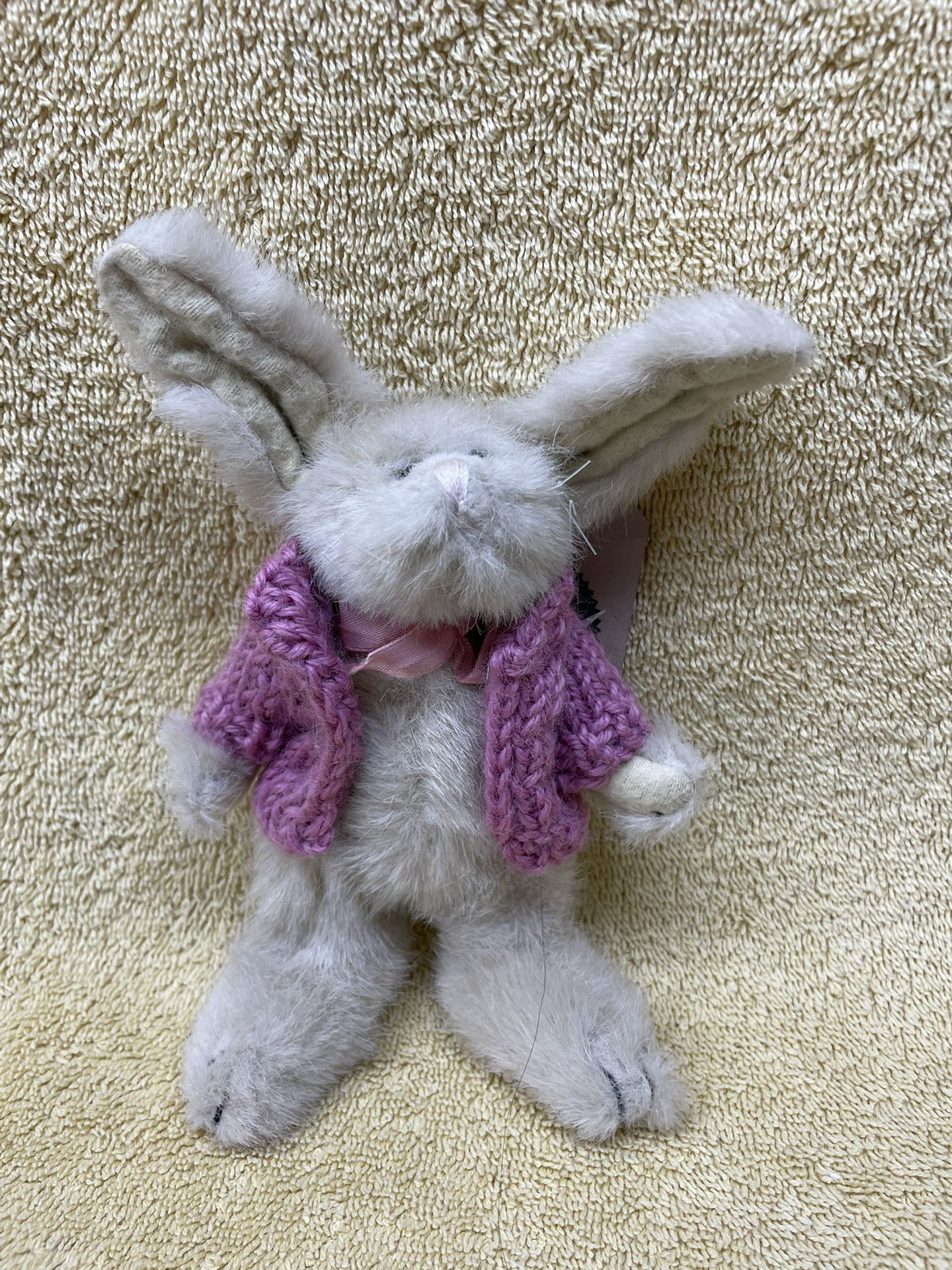 Boyd’s Plush Hare “Sara”