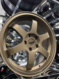 5x114.3 17 inch custom rims for sale Phoenix ​Vehicle Fitment: Ditch those boring stock hubcaps on your Honda Accord, Toyota Camry, Nissan Altima, or 