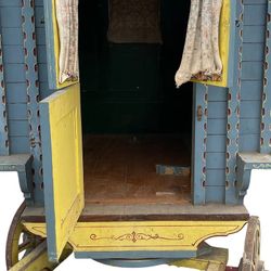 Antique Sideshow Gipsy Psychic Horoscope Travelling Wagon 