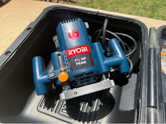 Ryobi RE175 Plunge Router