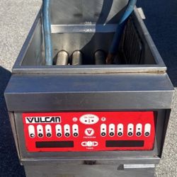 Vulcan Hart Commercial Deep Fryer ( Works Great )