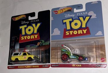 Hot Wheels - Toy Story Pizza Planet Truck & RC Car - Disney Pixar - Lot /2