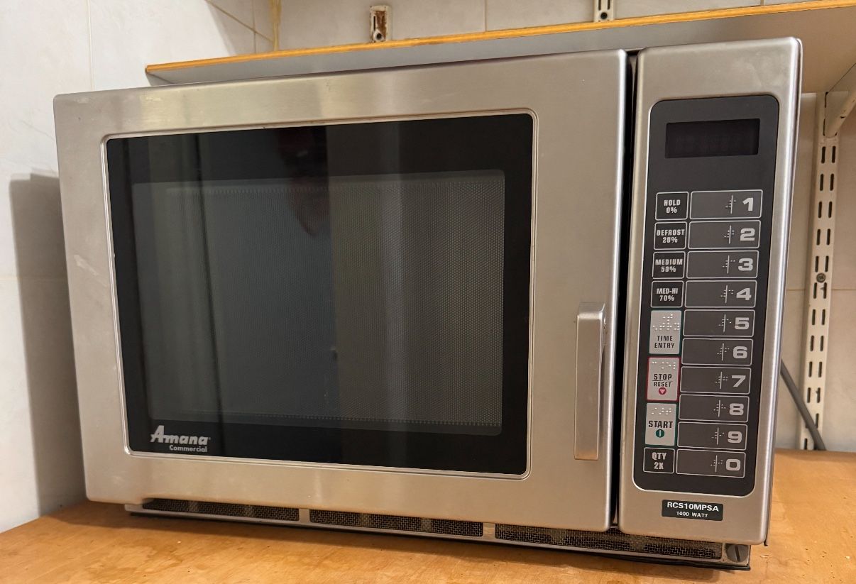 Amana RCS10TS Stackable Commercial Microwave with Push Button Controls - 120V, 1000W