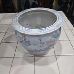 12x12x10 Fish Style Vase