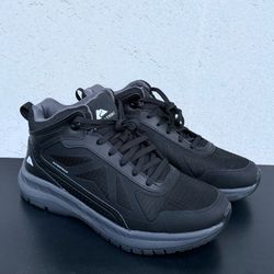Men Waterproof Outdoor Shoes Sz #6 & 10 - BRAND NEW
