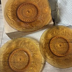 Vintage glass plates. Set of 3