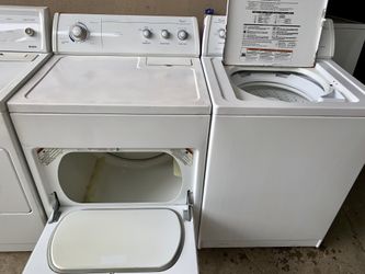 WHIRLPOOL top load washer and electric dryer working perfectly
