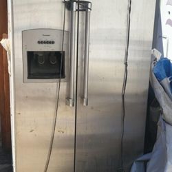 Thermador Refrigerator FREE For Parts