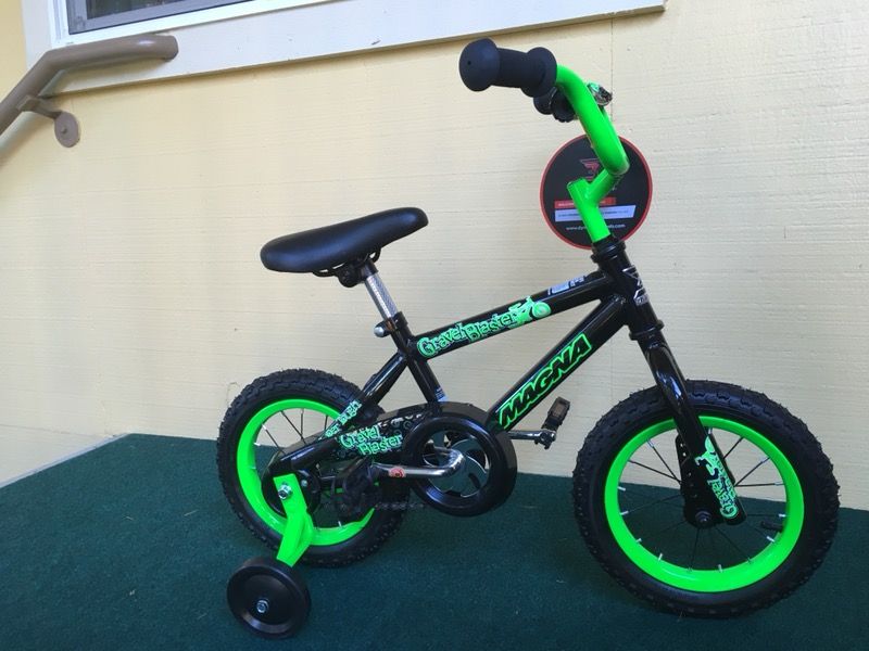 Dynacraft Magna Gravel Blaster Bike New (never used) (12-Inch, Green/Black)