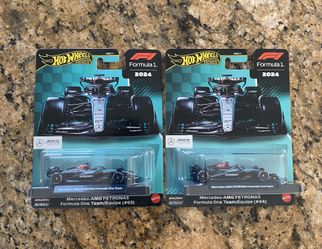 Hot Wheels Premiums F1 Mercedes-AMG Petronas 