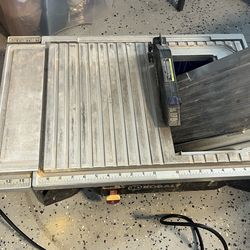 Kobalt Wet Tabletop Tile Saw