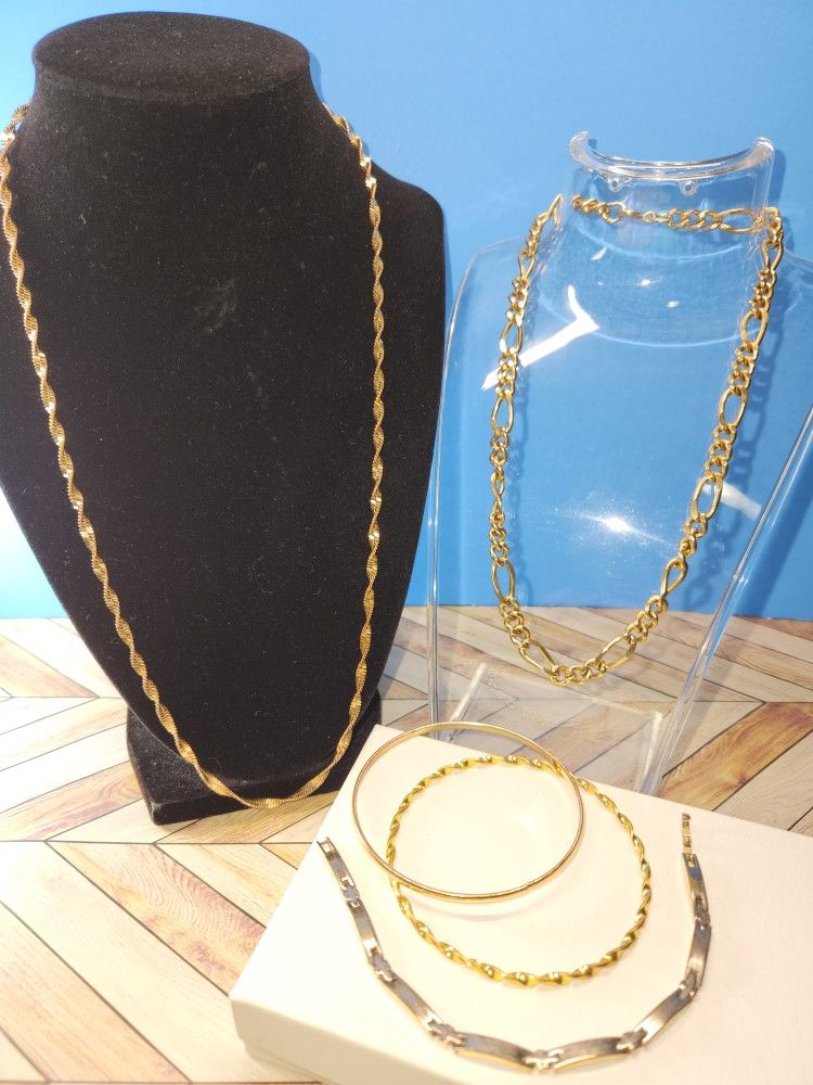 #1710 LOT GOLD TONE VINTAGE , ROPE CHAIN & BRACELETS