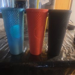 Starbucks Cups 
