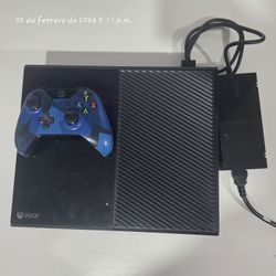 Xbox One 500GB Bundle - Blue Camo Controller - Works Great