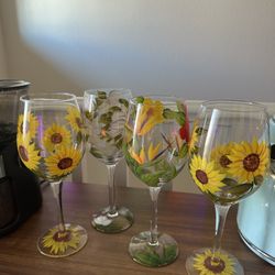 Set Of 4 Painted Wine Glasses 
