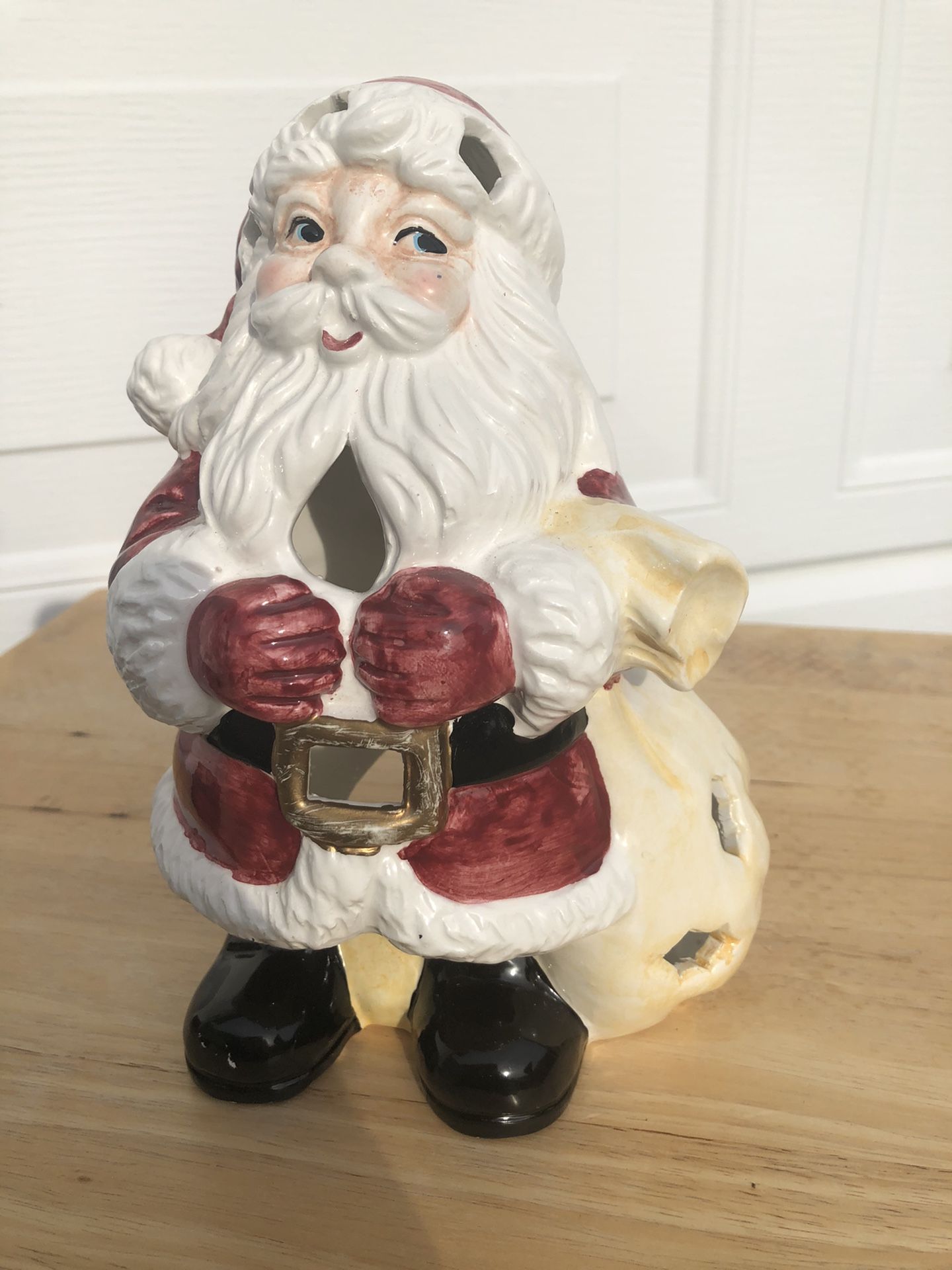 Christmas Santa Claus ceramic figurine candle holder