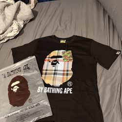bathing ape x Burberry size medium